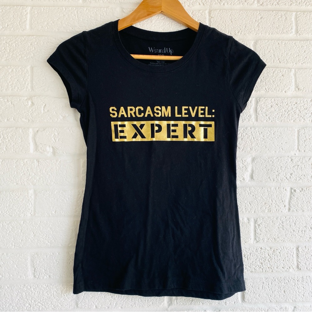 Wound Up T-shirt Sarcasm Level Expert Juniors Black Gold Babydoll Tee Small 3-5